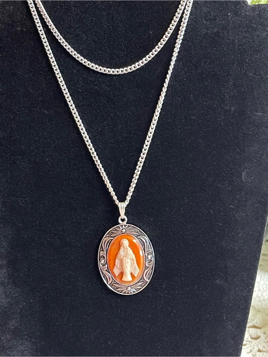 Jewelry - Vintage Germany Virgin Mary cameo necklace
